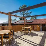 Clarion Collection Carmel Oaks Inn