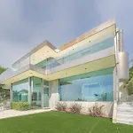 3902 Pacific Zen Home