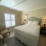 Carmel Green Lantern Inn