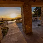 Chateau De Renaitre