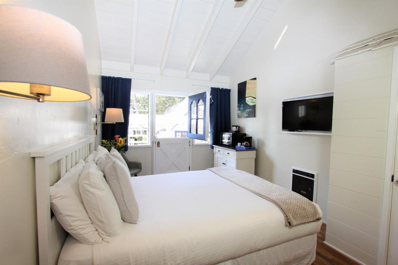 Lamp Lighter And Sunset Suites 3*