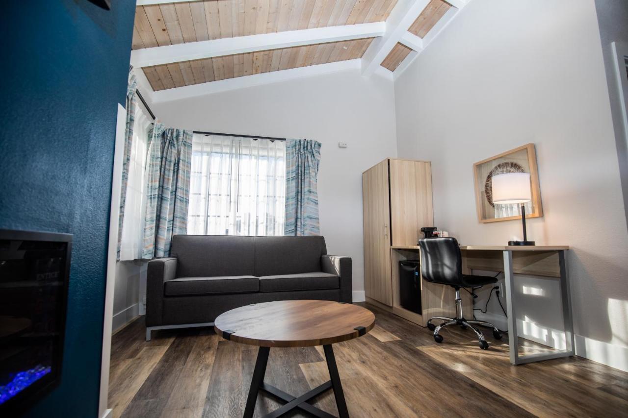 Comfort By The Sea 3*