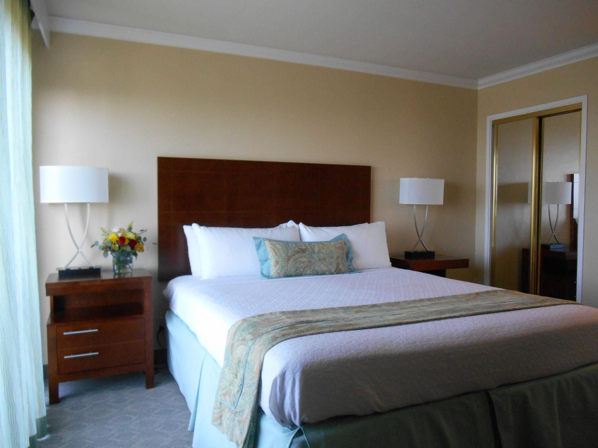 Hotel Bay View 3*