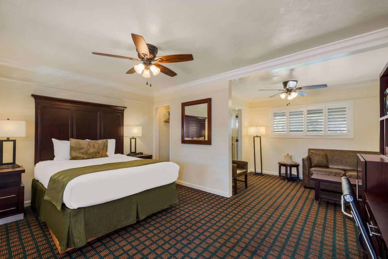 Clarion Collection Oaks Hotel 2*