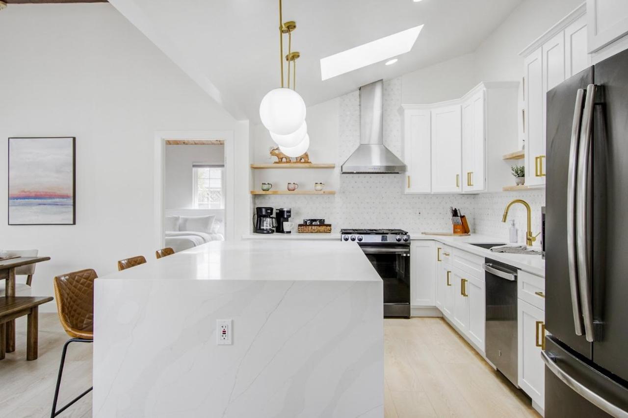 3892 Pearl * Carmel-by-the-Sea