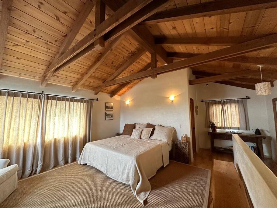 Riviera. Oceanfront, Walk To Beach. Holiday home Carmel-by-the-Sea