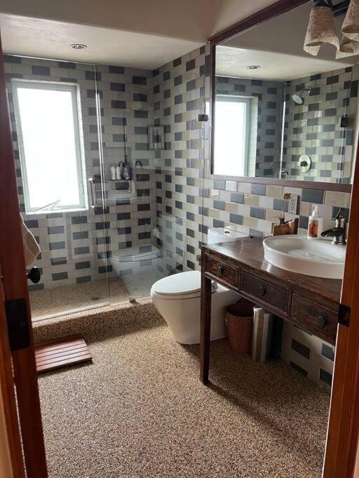 Riviera. Oceanfront, Walk To Beach. Holiday home Carmel-by-the-Sea