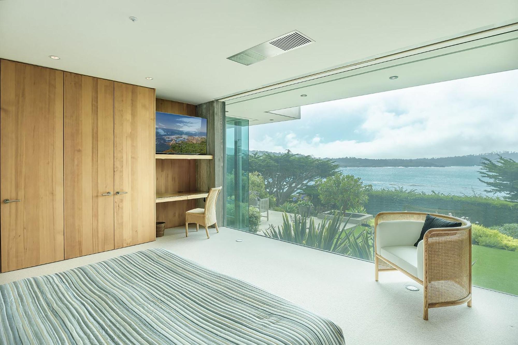 3902 Pacific Zen * Carmel-by-the-Sea