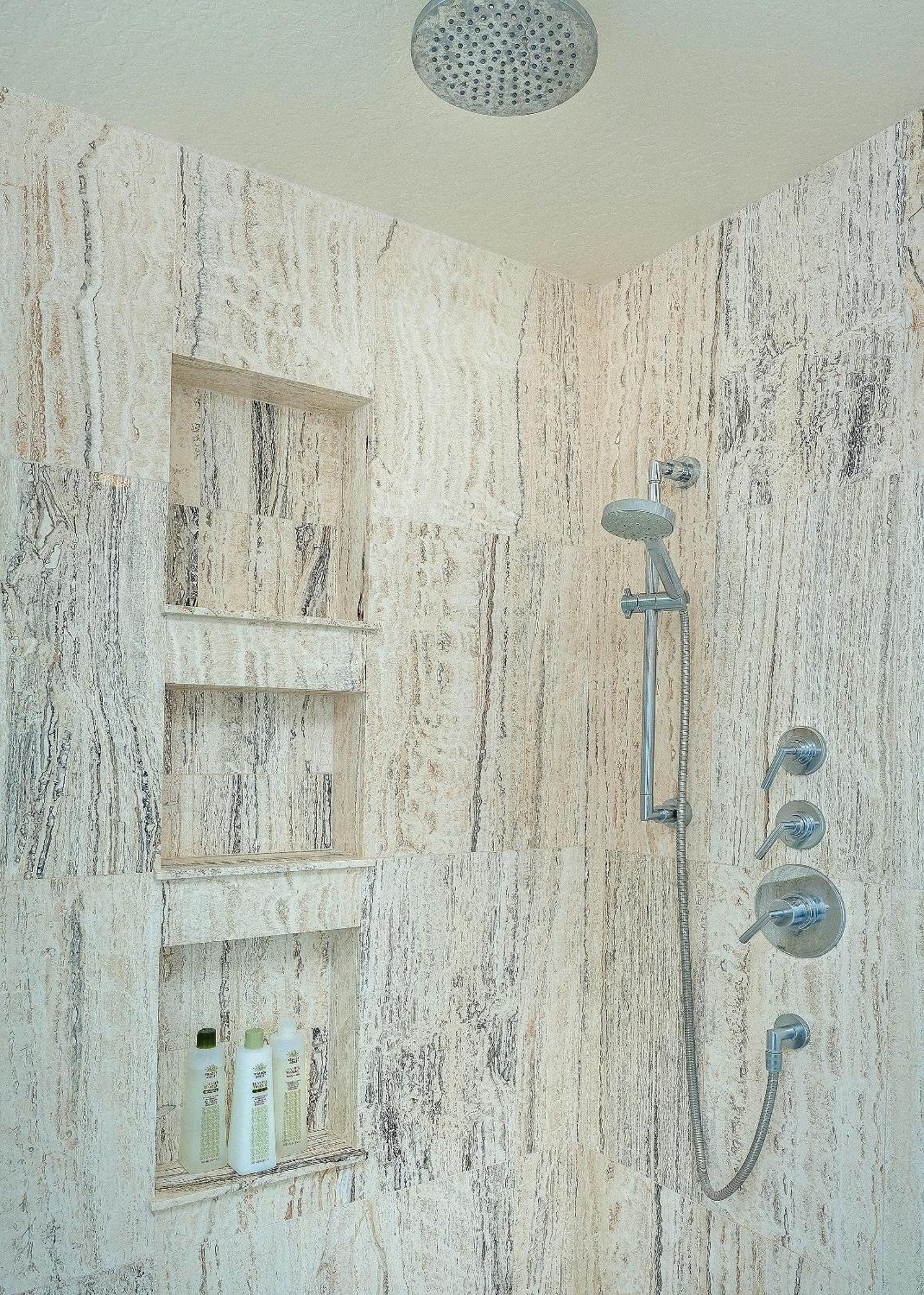 3897 Driftwood