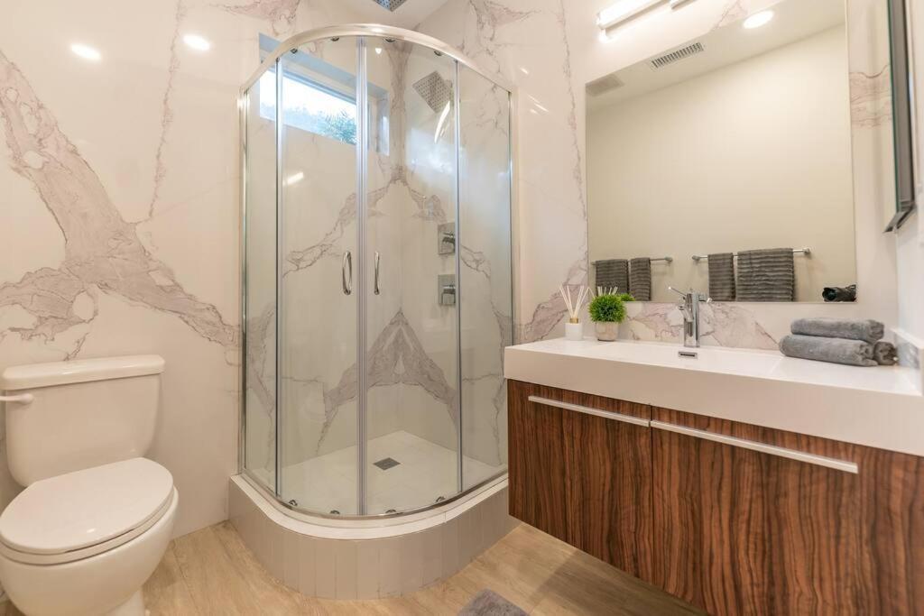 Hideaway - Modern Luxury