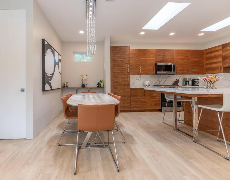 Hideaway - Modern Luxury * Carmel-by-the-Sea