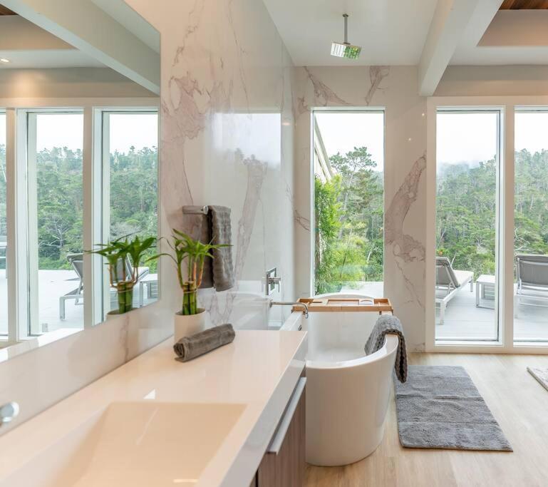 Hideaway - Modern Luxury Holiday home
