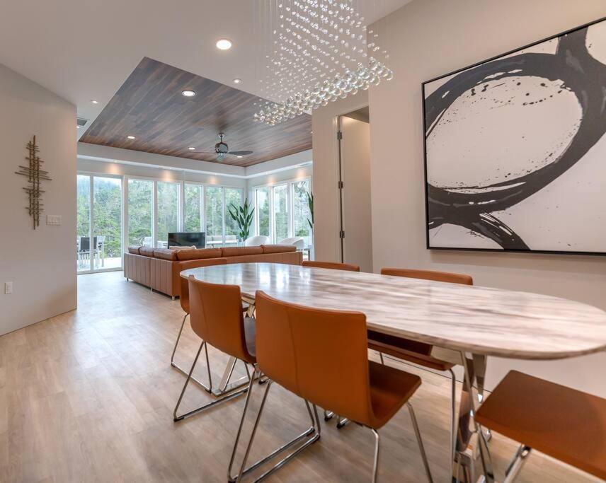 Hideaway - Modern Luxury *