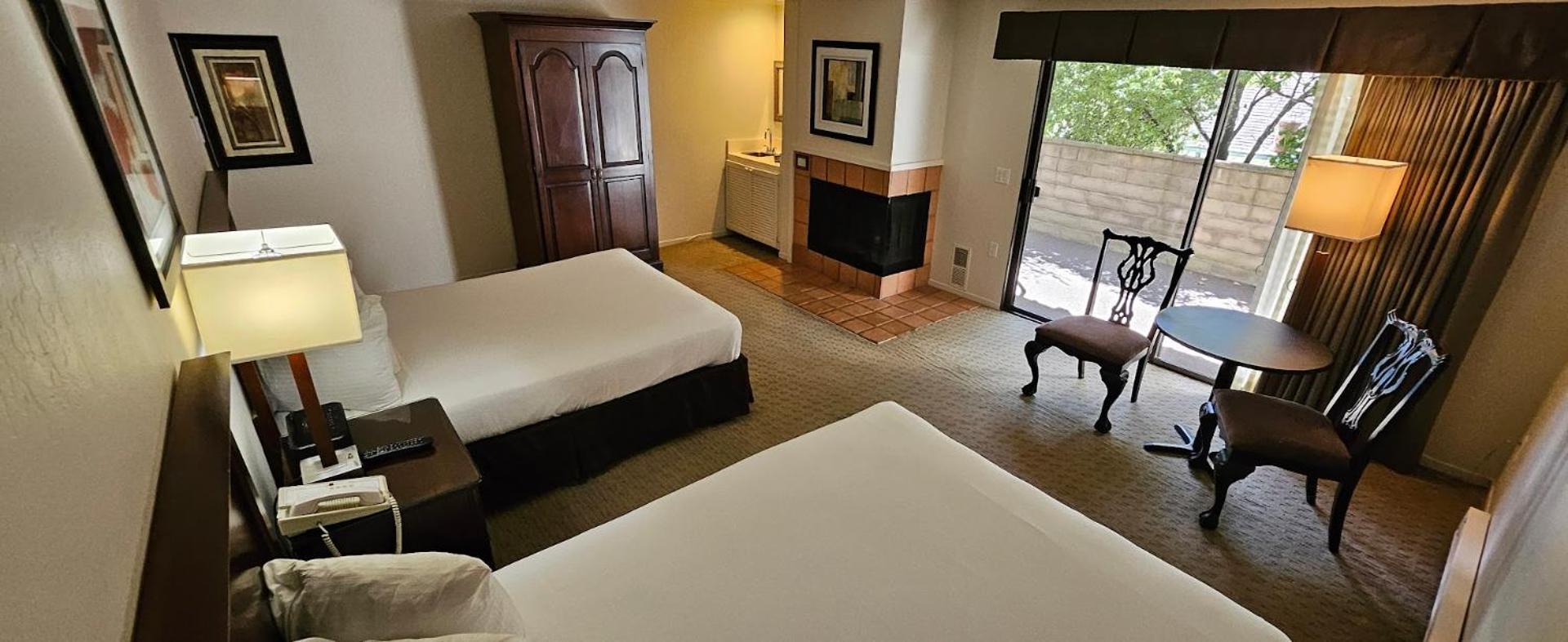 Adobe Bed & Breakfast 4*