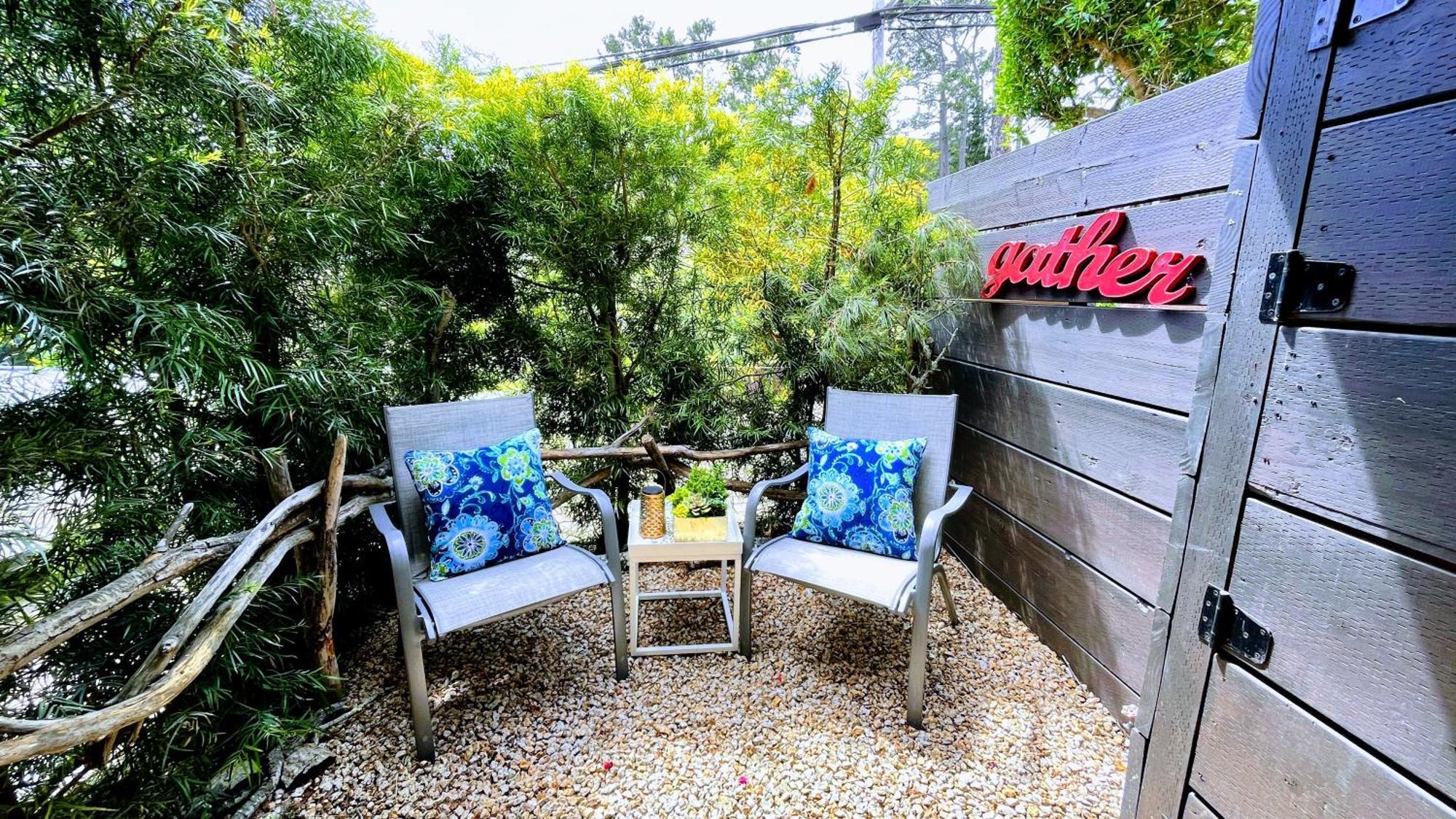 Gorgeous 3-bdrm Home, Walk To Town And *