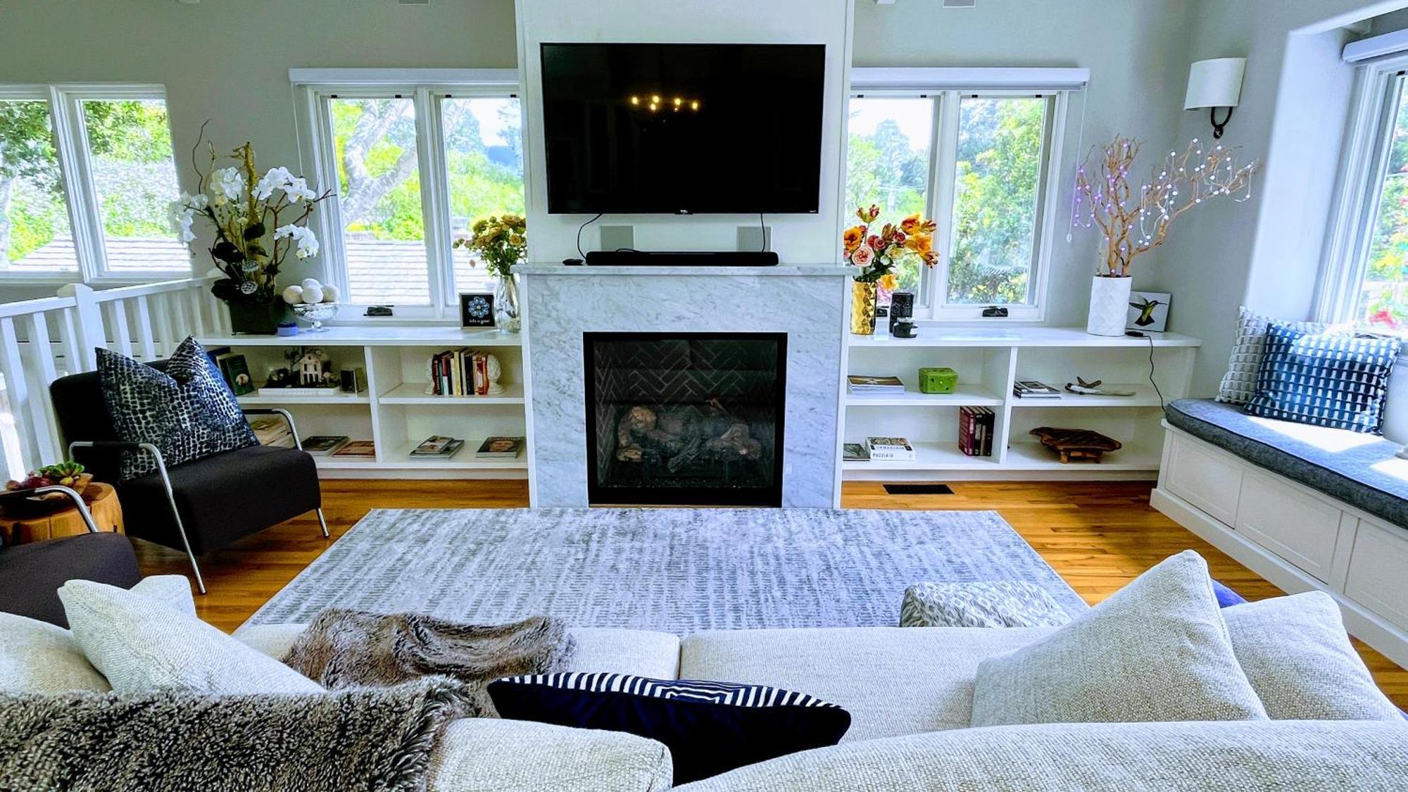 Holiday home Gorgeous 3-bdrm Home, Walk To Town And