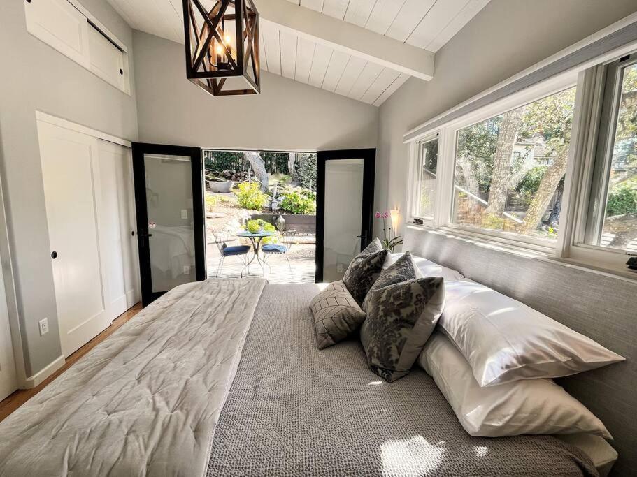 Holiday home Gorgeous 3-bdrm Home, Walk To Town And *