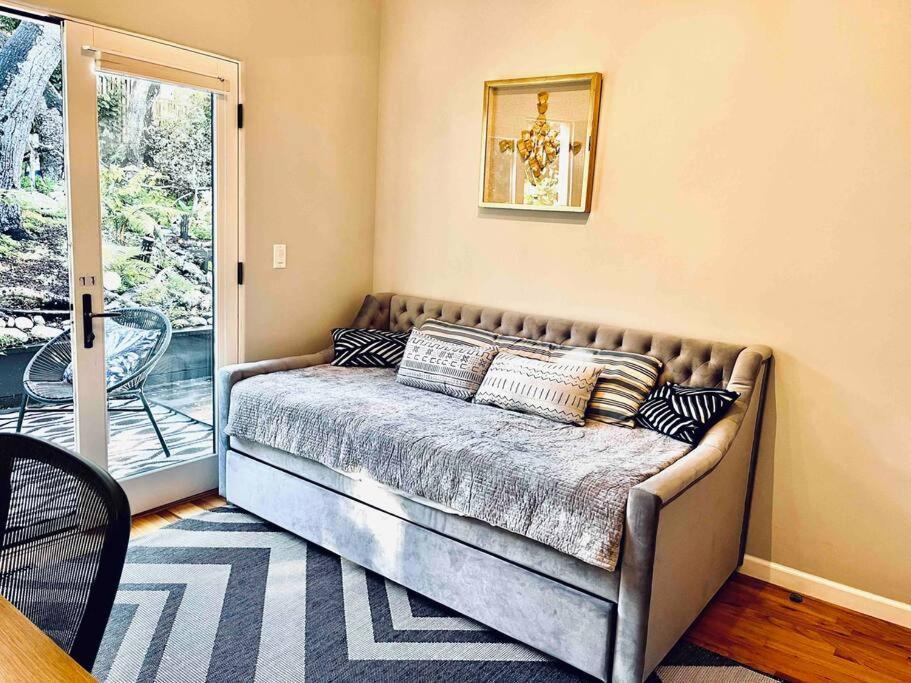 Gorgeous 3-bdrm Home, Walk To Town And Carmel-by-the-Sea