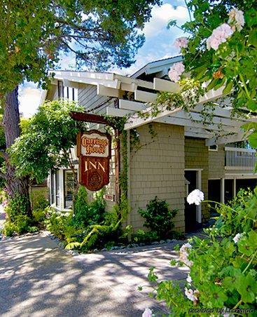 Carriage House Inn 4*