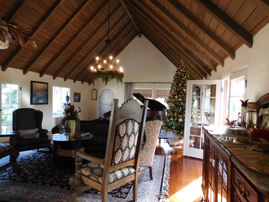 Bed & Breakfast Happy Landing Carmel-by-the-Sea