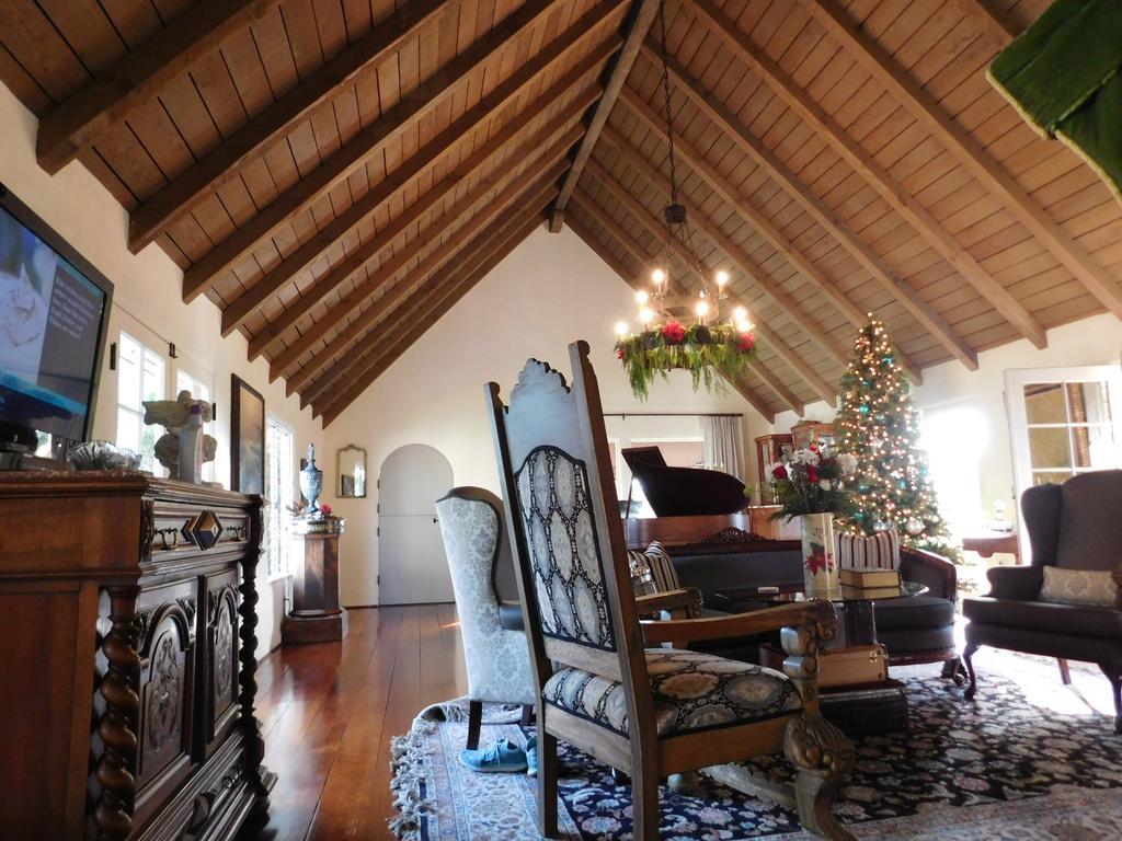 Bed & Breakfast Happy Landing Carmel-by-the-Sea