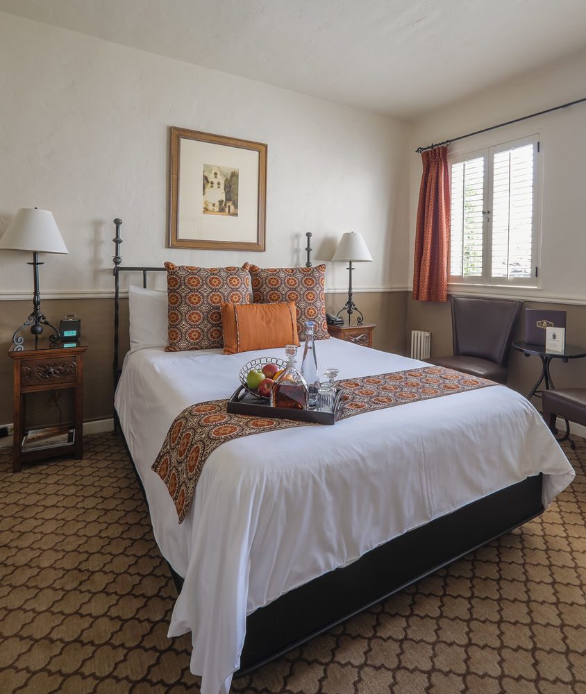 Cypress Inn