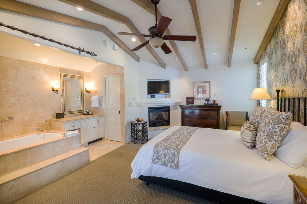 Cypress Inn Carmel-by-the-Sea