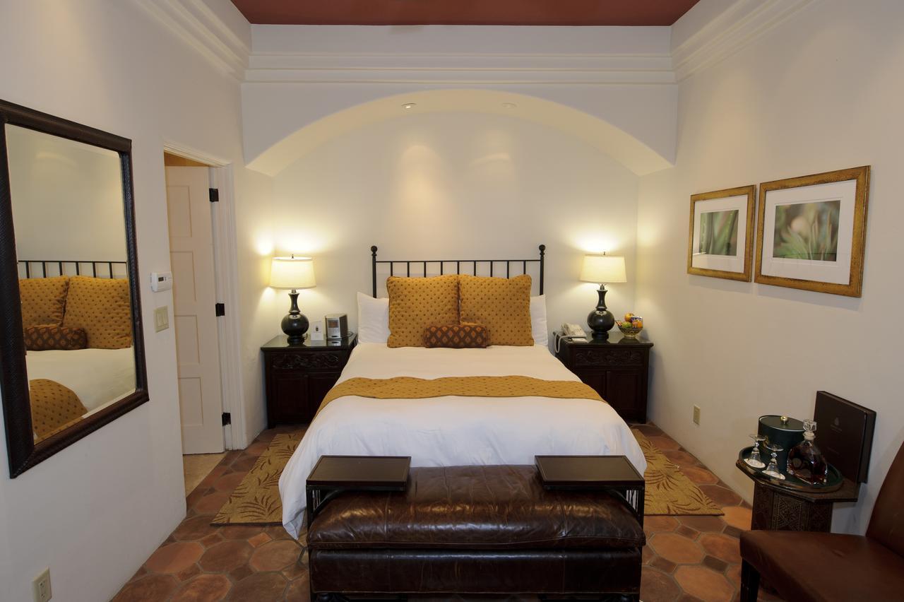 Cypress Inn