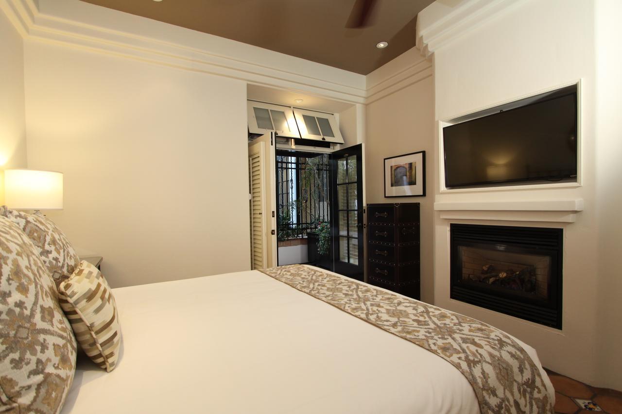 Cypress Inn Carmel-by-the-Sea