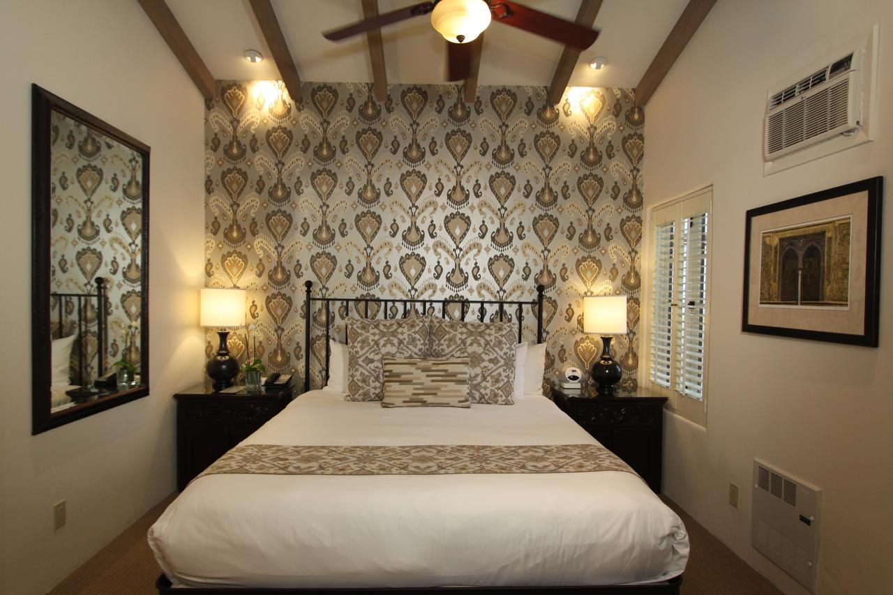 Inn Cypress