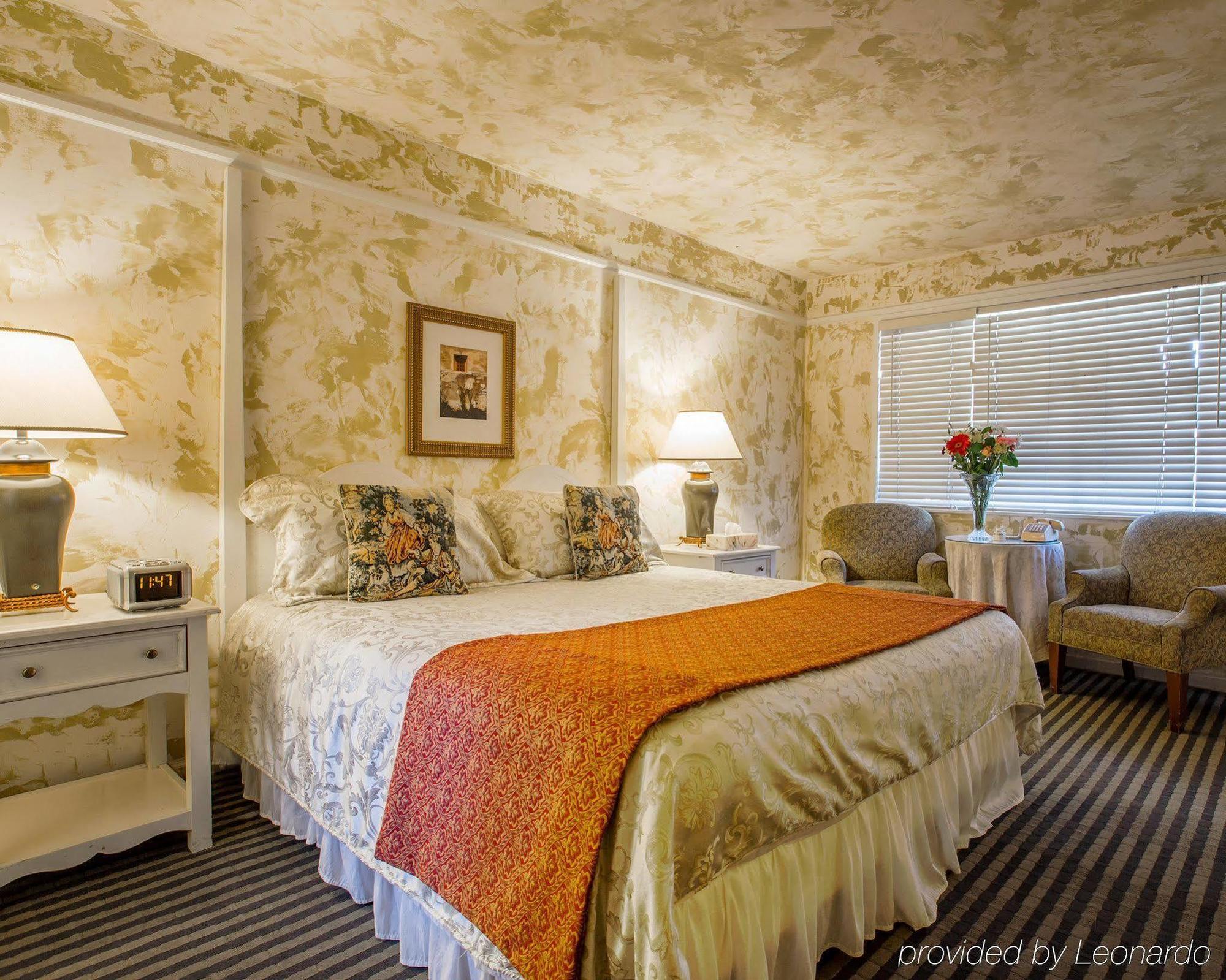 Hotel Clarion Collection Oaks Carmel-by-the-Sea