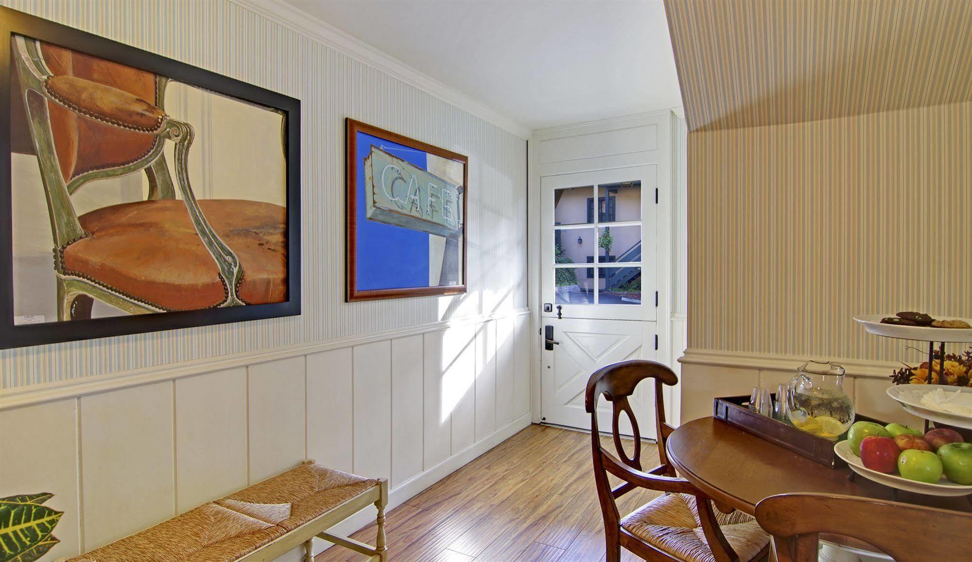 Wayside Inn
