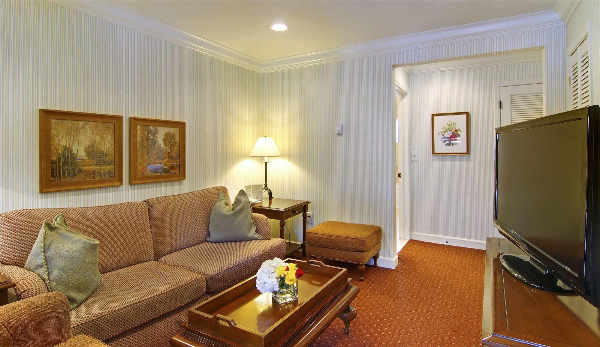 Wayside Inn Carmel-by-the-Sea
