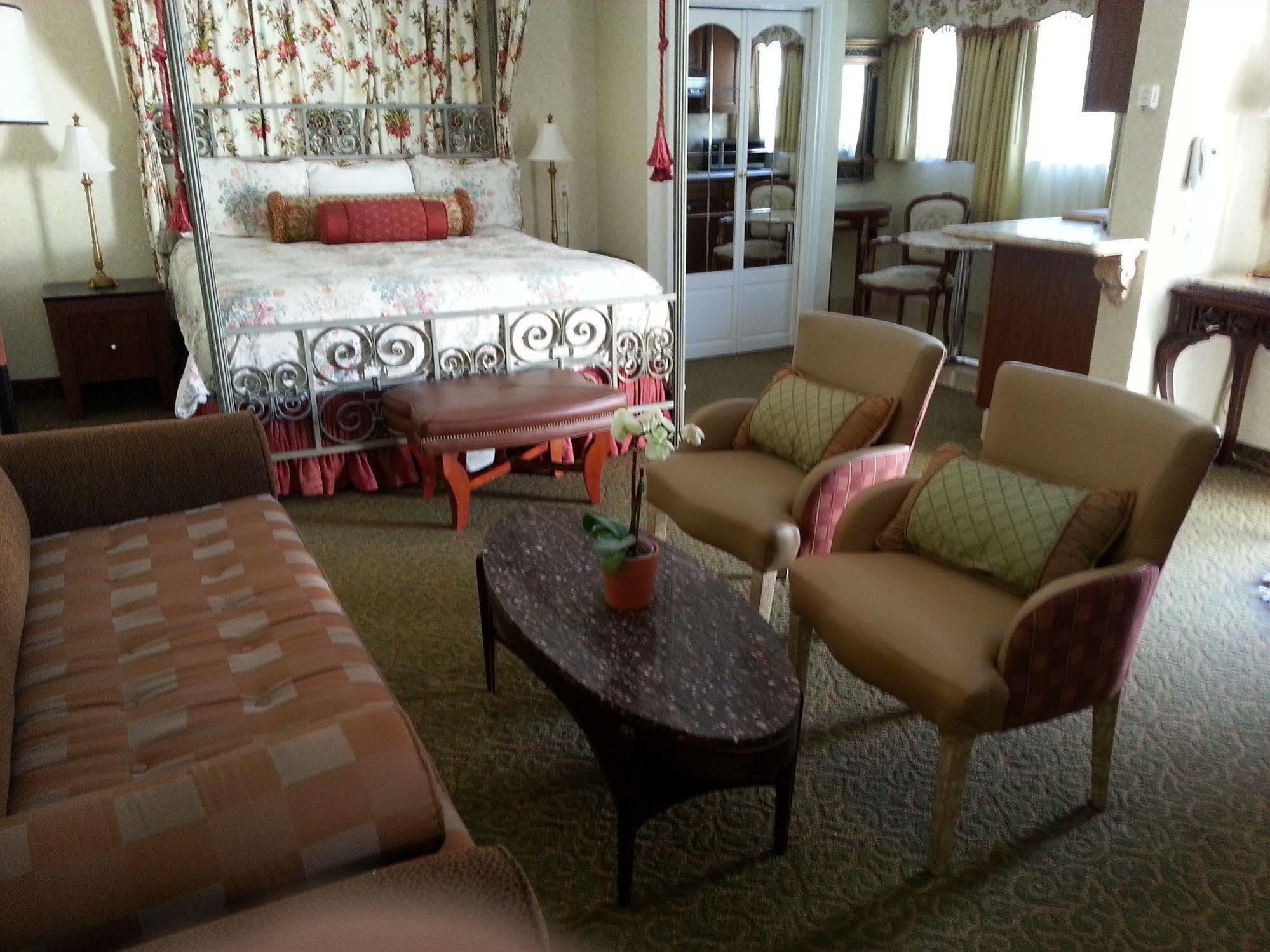The Vendange & Inn Carmel-by-the-Sea