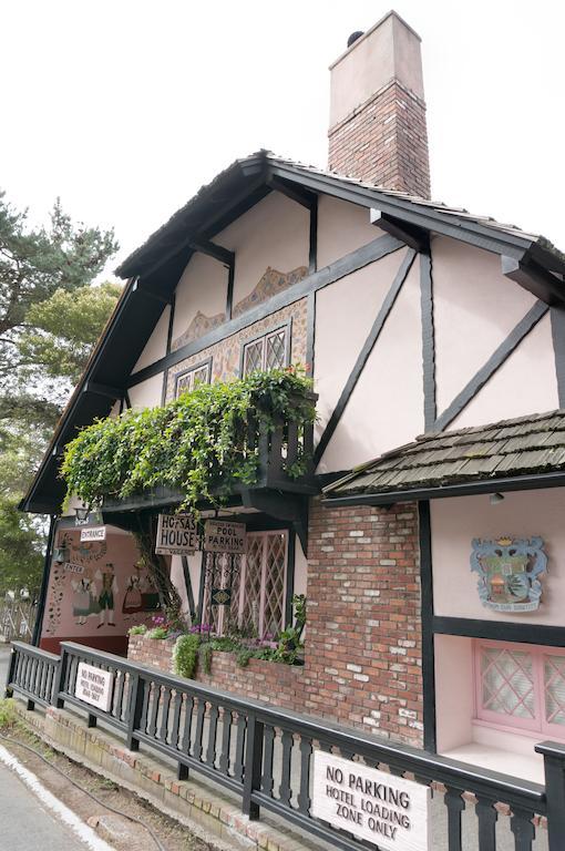 Hofsas House
