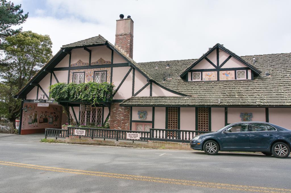 Hofsas House 3*