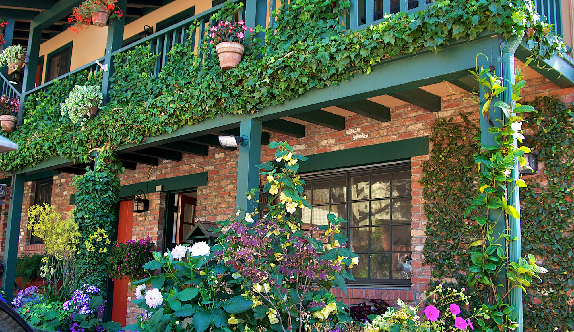 Wayside 3* Carmel-by-the-Sea