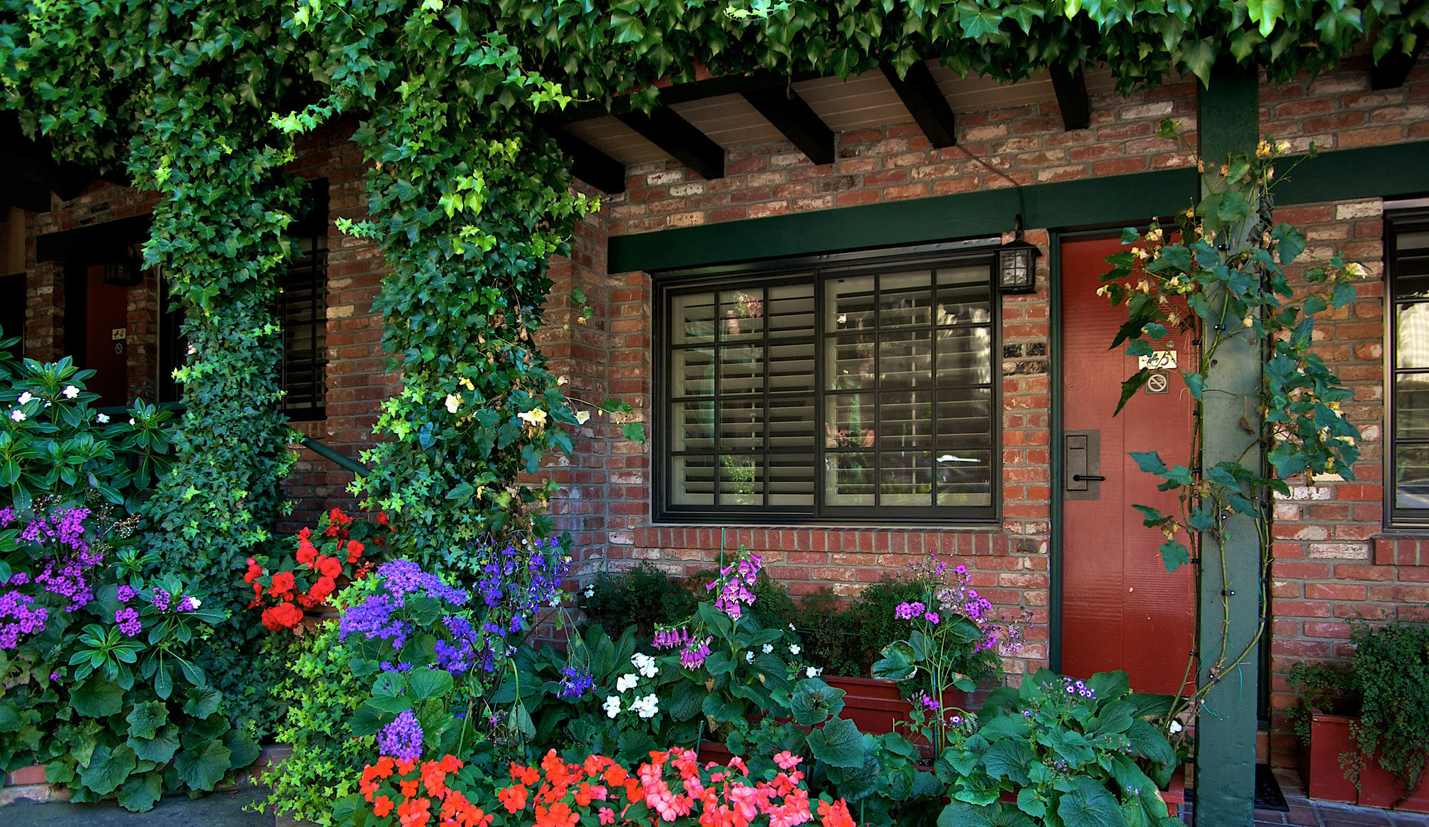 Inn Wayside 3*
