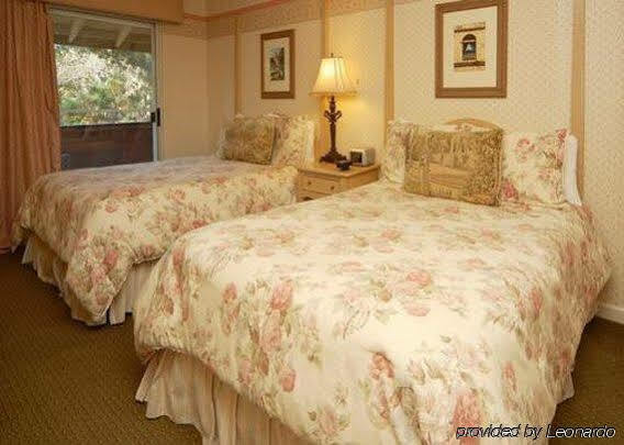 Hotel Clarion Collection Oaks Carmel-by-the-Sea