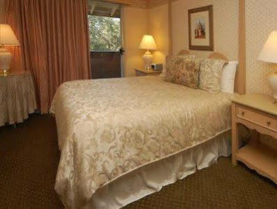 Clarion Collection Oaks Carmel-by-the-Sea