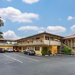 Best Western Carmel\'S Town House Lodge