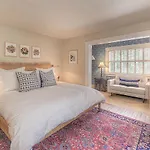 Sea View Inn - Carmel