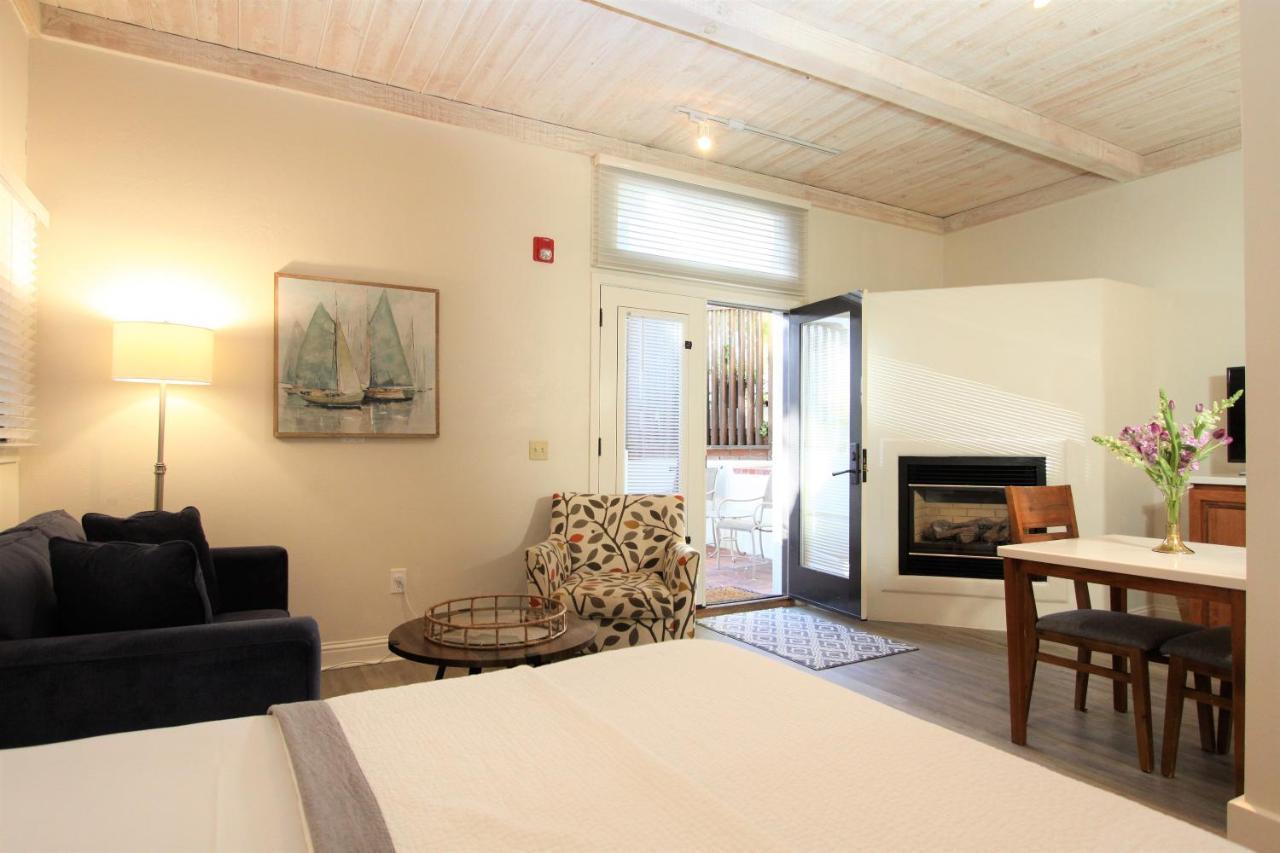 Lobos Hotel 3*