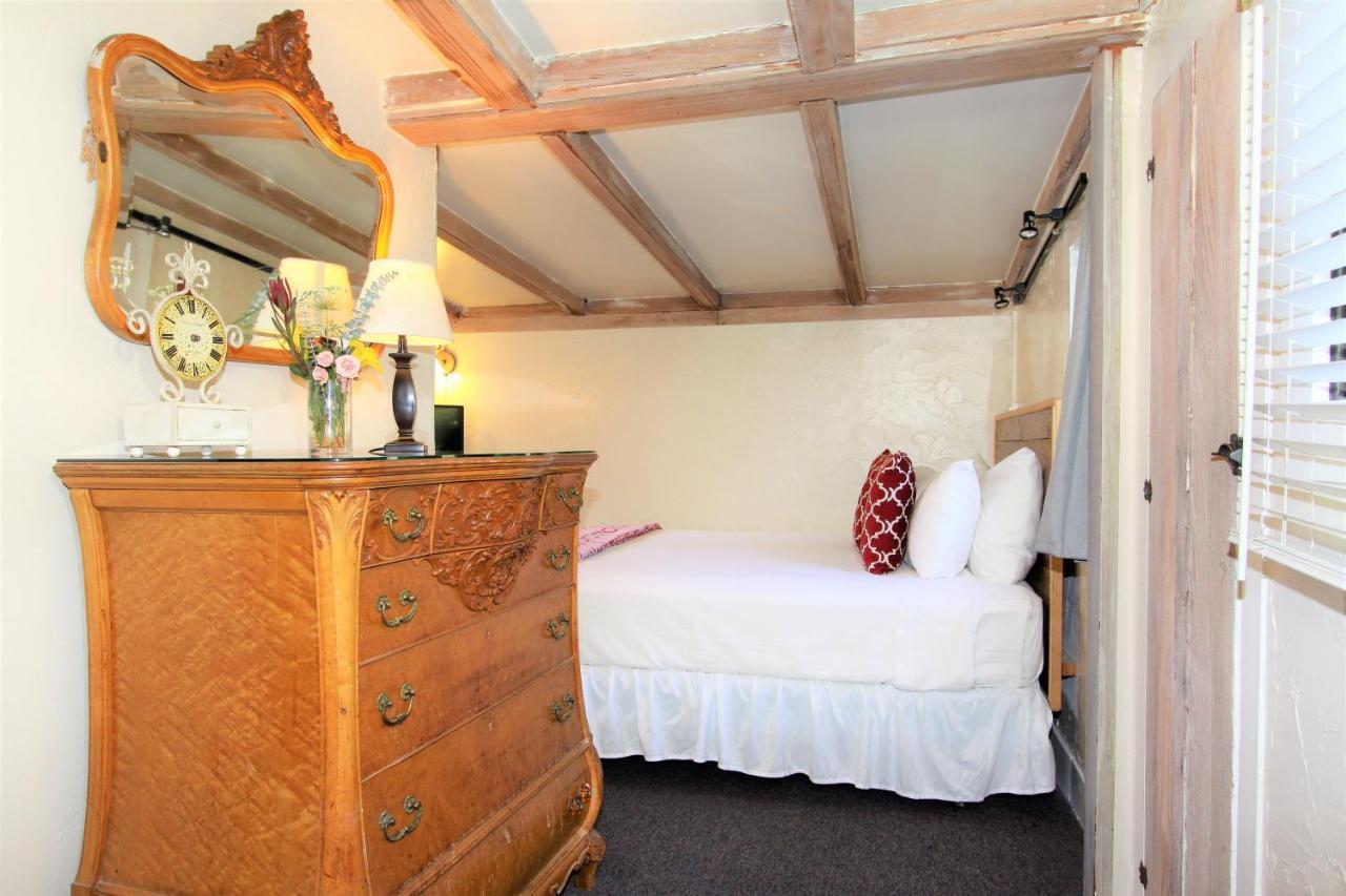 Forest Lodge Carmel-by-the-Sea