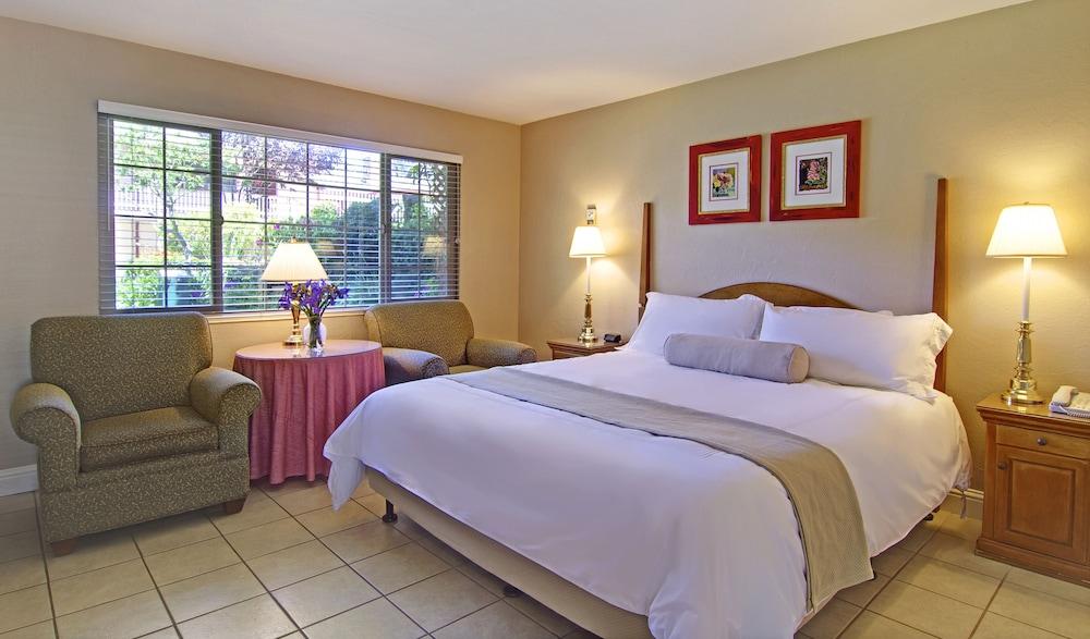 Svendsgaard's 3* Carmel-by-the-Sea