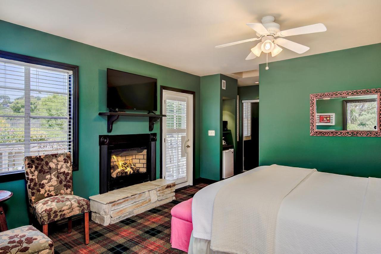River Inn 3*