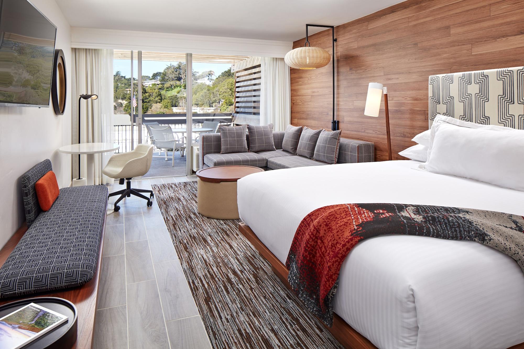 Mission Hotel 3*