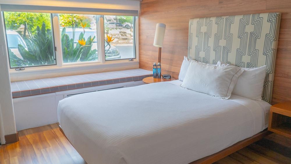 Mission Hotel