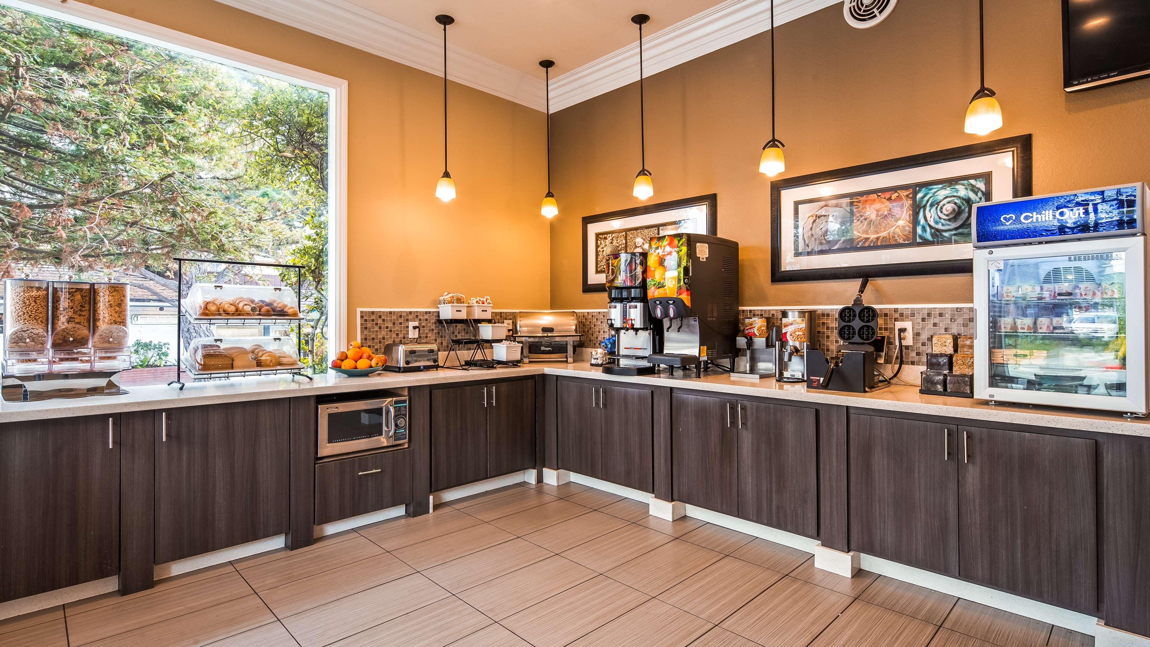 Western Carmel's Town House 3* Carmel-by-the-Sea