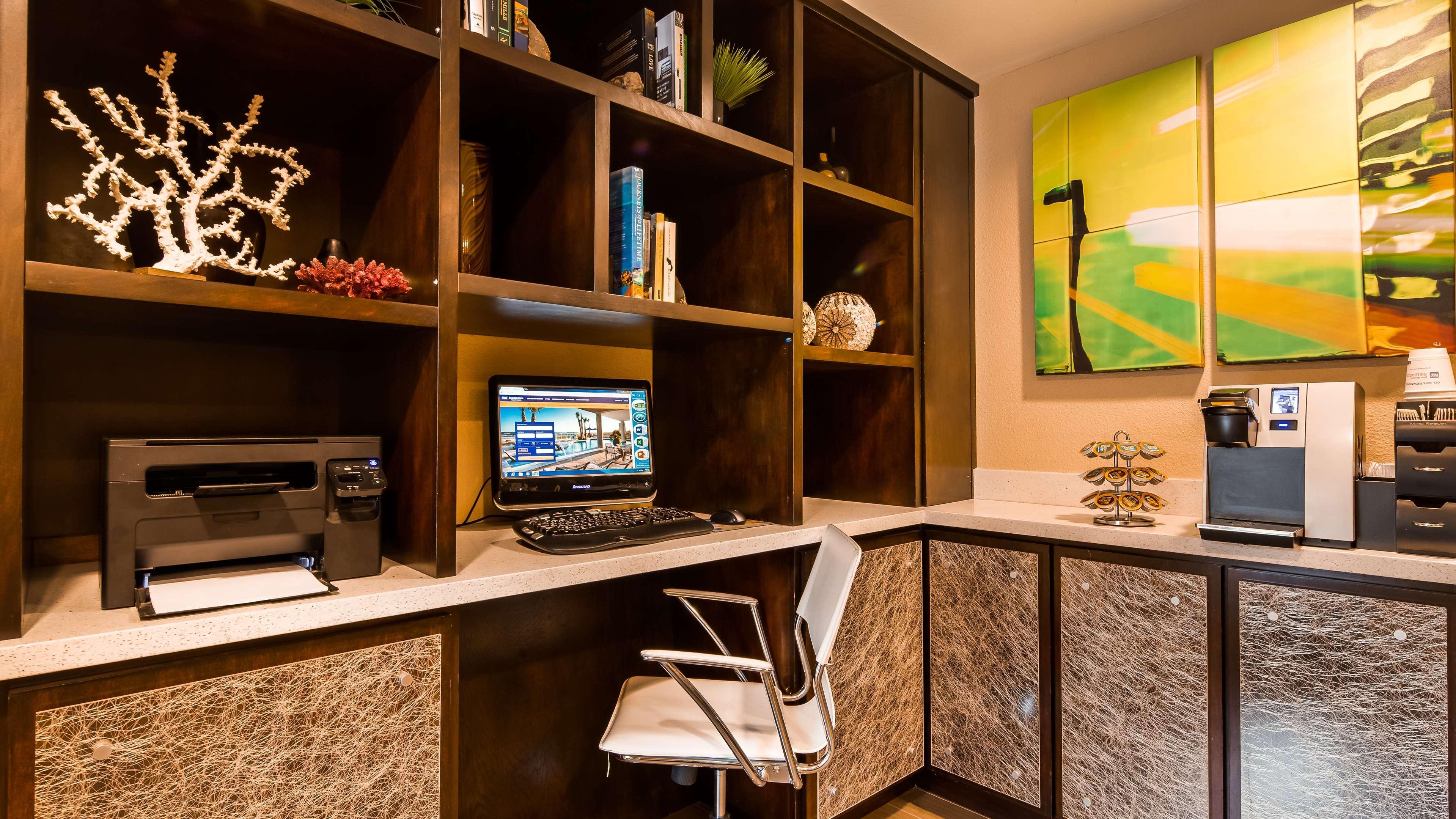 Hotel Western Carmel's Town House